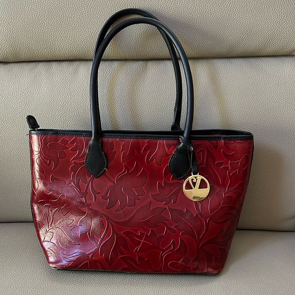 Valentina Made in Italy Genuine leather Red Tote Bag